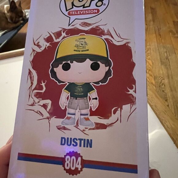 Funko Pop Stranger Things DUSTIN SCIENCE CAMP Vinyl Figure - Picture 7 of 8